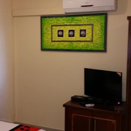 Grand 7 Hotel Thalawathugoda Talawatugoda Ruang foto