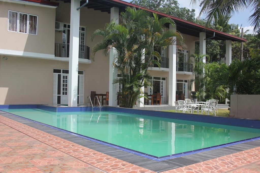 Grand 7 Hotel Thalawathugoda Talawatugoda Bagian luar foto